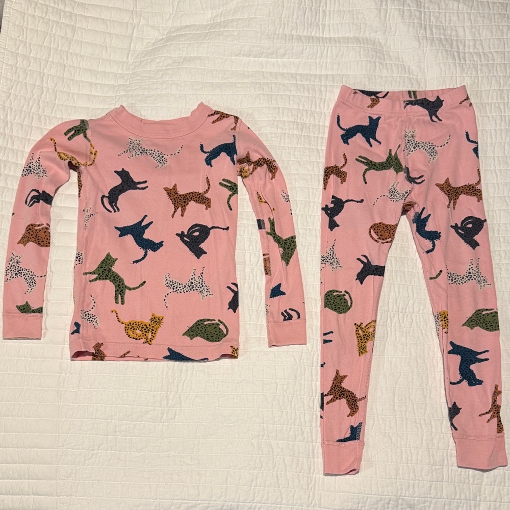 Hanna Andersson Pink Cat Print Pajama Set